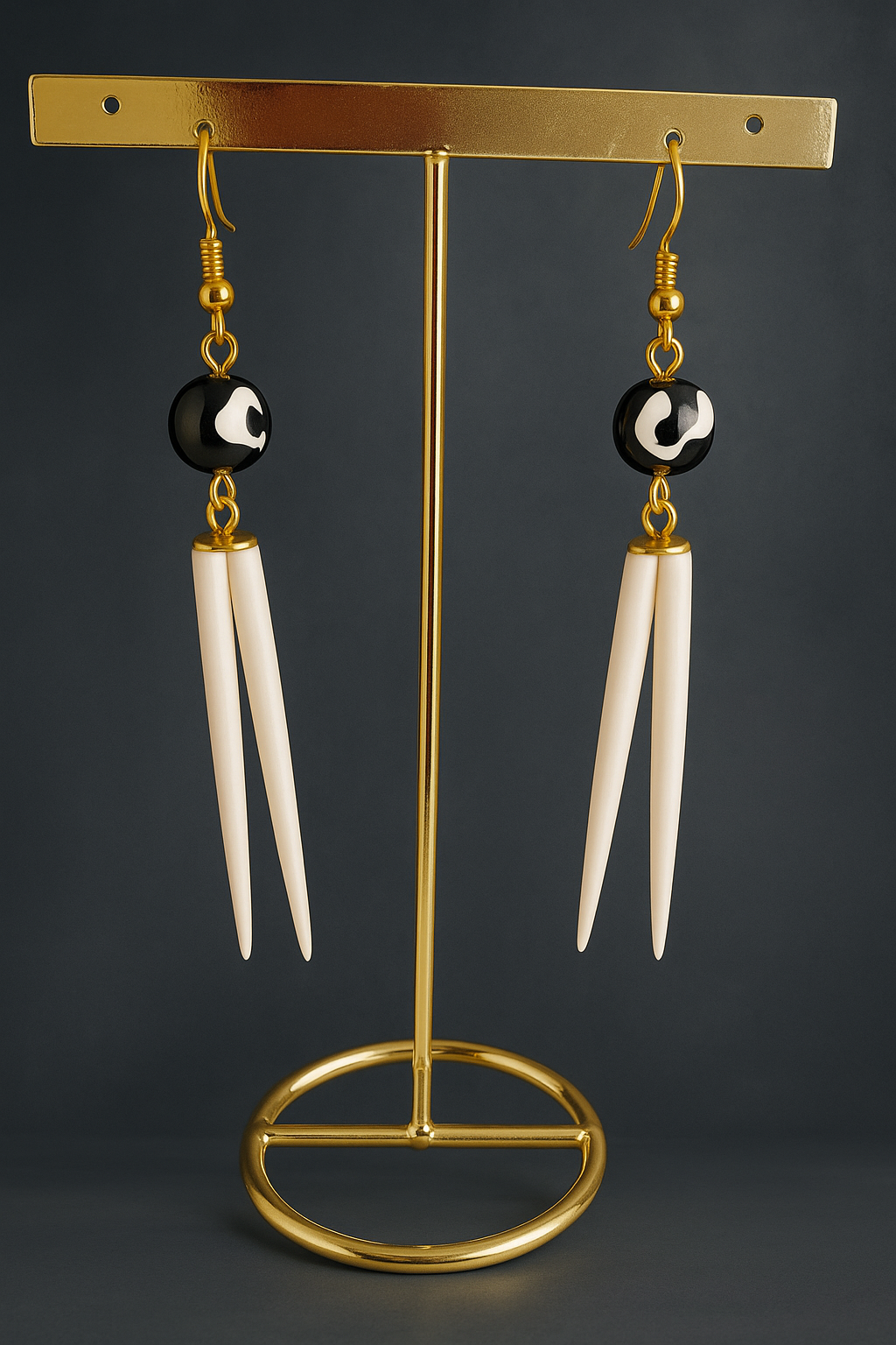 Boucles d’oreilles Kundé – Élégance ethnique en noir & ivoire